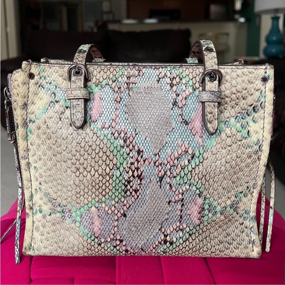 Henri Bendel Beekman Tote-EUC - Picture 5 of 13